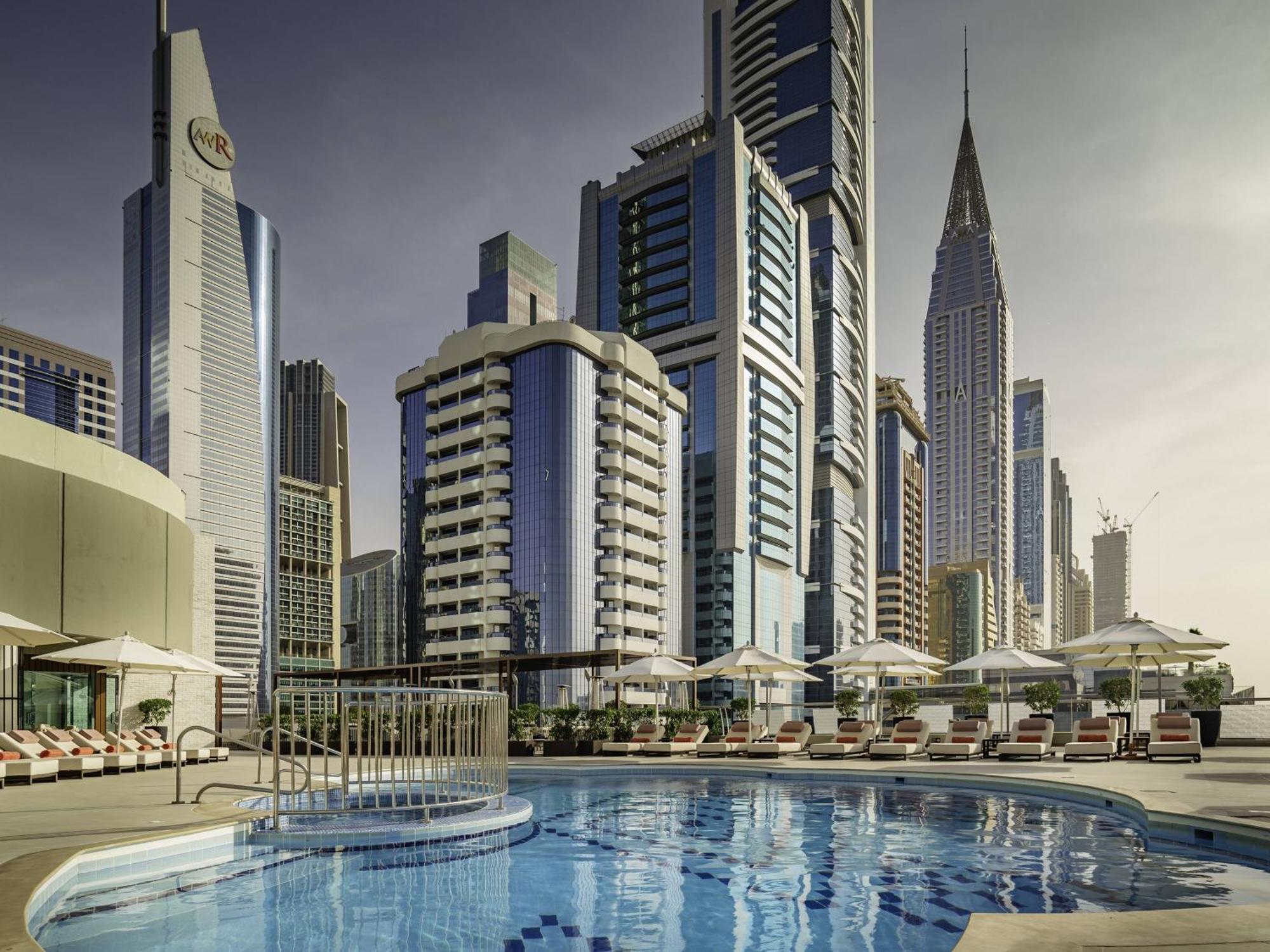 Towers Rotana - 4*